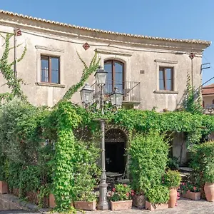 Guest house Bar Vitelli Charming, Savoca